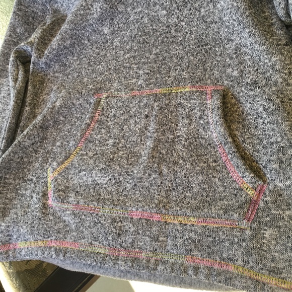 MUDD BRAND GIRLS HOODIE. - Picture 3 of 9